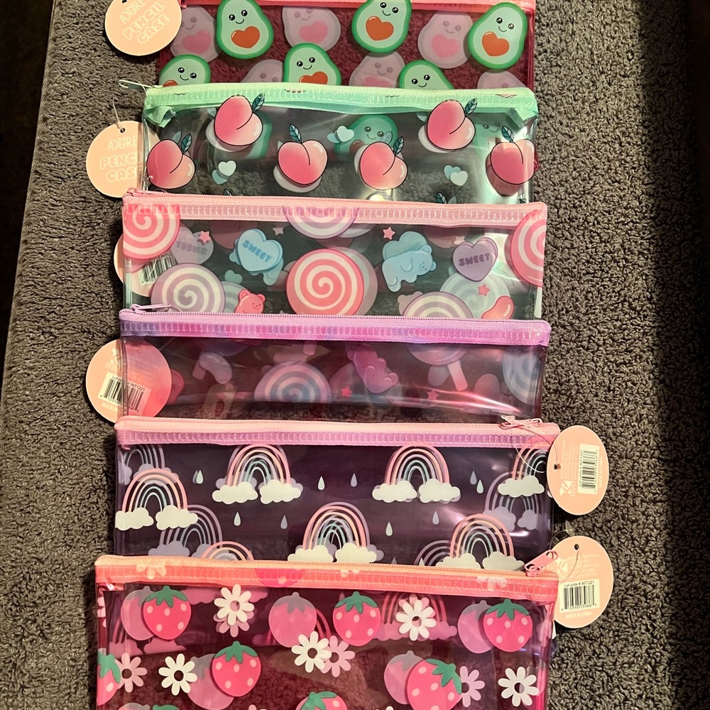 Adore pouches